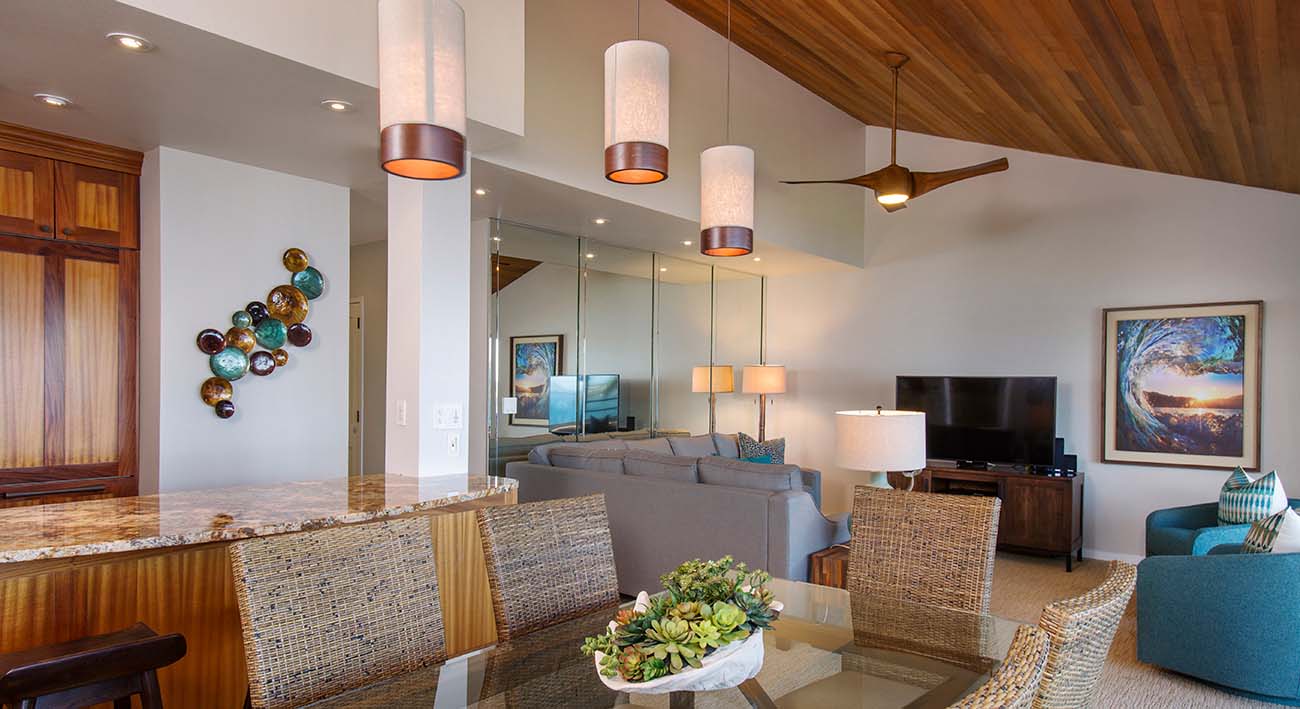 Luxury Two Bedroom Beach Condo Sleeps Four Guests Luxury Two Bedroom Beach Condo Sleeps Four Guests